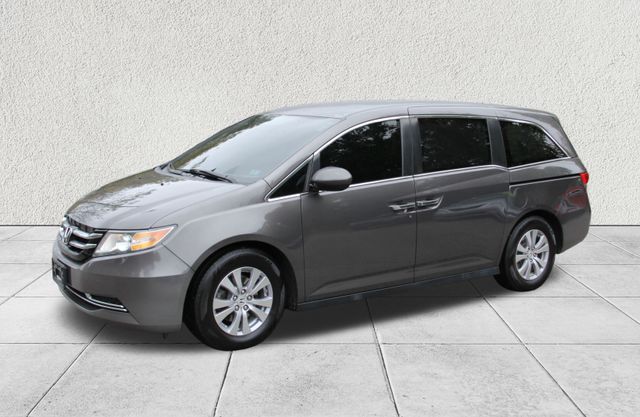 2015 Honda Odyssey EX photo 4