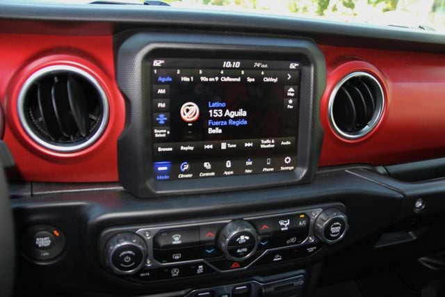 2023 Jeep Wrangler 4-Door Rubicon - Photo 19