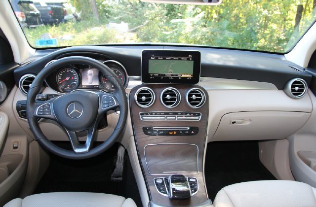2019 Mercedes-Benz GLC GLC300 - Photo 33