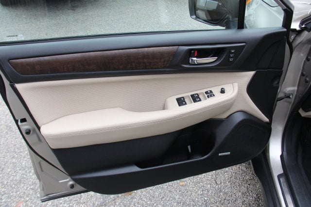 2017 Subaru Outback Limited - Photo 16