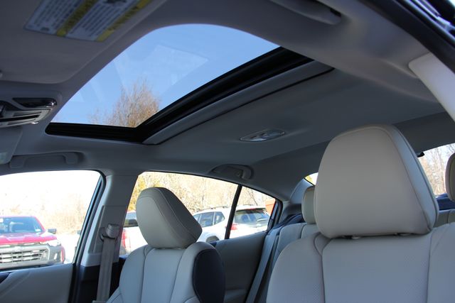 2025 Subaru Legacy Limited - Photo 18