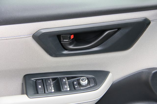 2025 Subaru Forester Premium - Photo 16