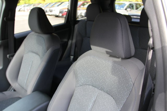 2025 Subaru Forester Premium - Photo 17