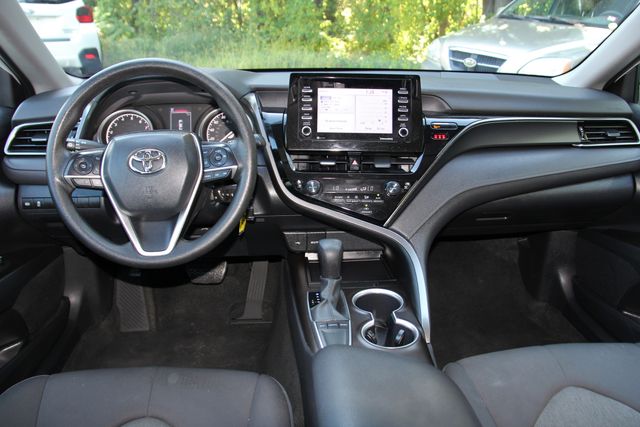 2024 Toyota Camry LE - Photo 28