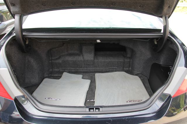 2016 Toyota Camry LE - Photo 34