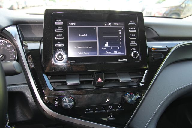 2023 Toyota Camry SE - Photo 23