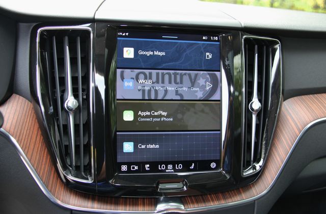 2023 Volvo XC60 Plus - Photo 23