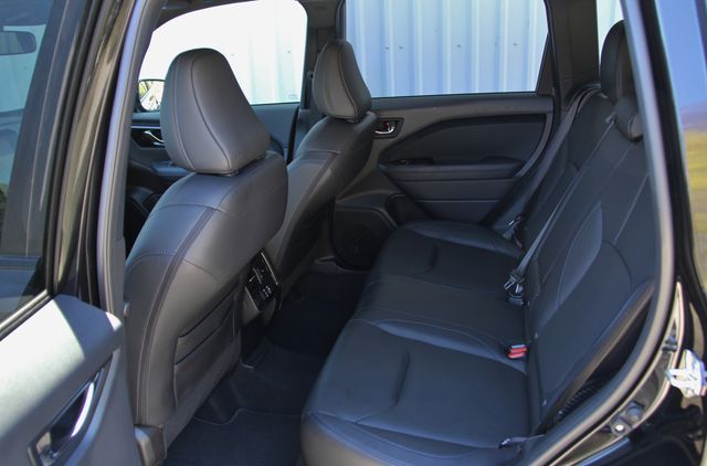 2025 Subaru Forester Limited - Photo 32