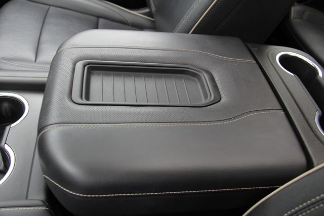 2023 Chevrolet Suburban Premier - Photo 32