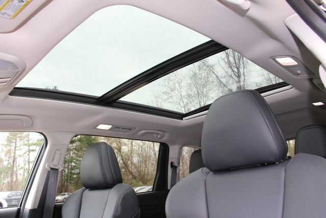 2025 Subaru Ascent Limited - Photo 18