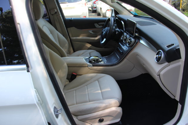 2019 Mercedes-Benz GLC GLC300 - Photo 37
