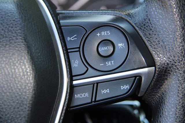 2024 Toyota Camry LE - Photo 18