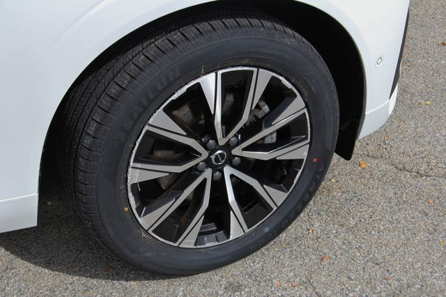 2023 Volvo XC60 Plus - Photo 10