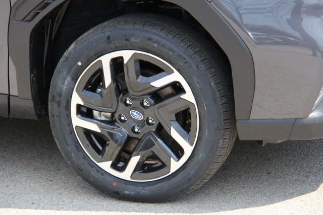 2026 Subaru Forester Premium - Photo 12