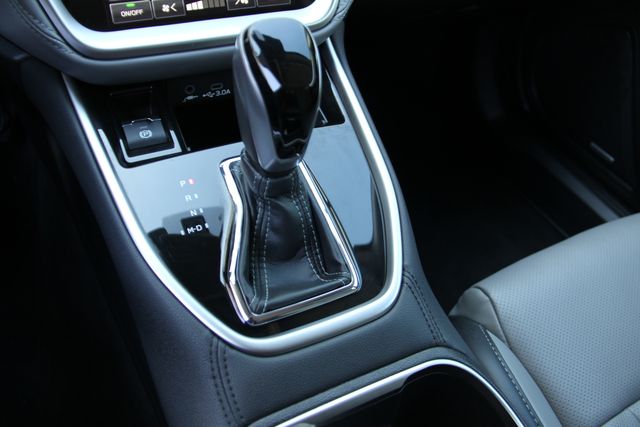 2025 Subaru Outback Limited - Photo 29