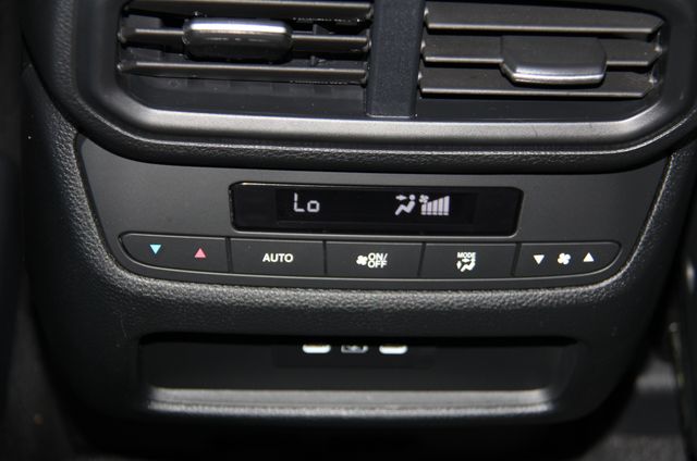 2025 Honda Pilot Touring - Photo 36