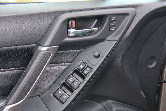 2018 Subaru Forester Touring - Photo 16