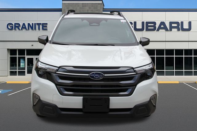 2025 Subaru Forester Premium photo 2