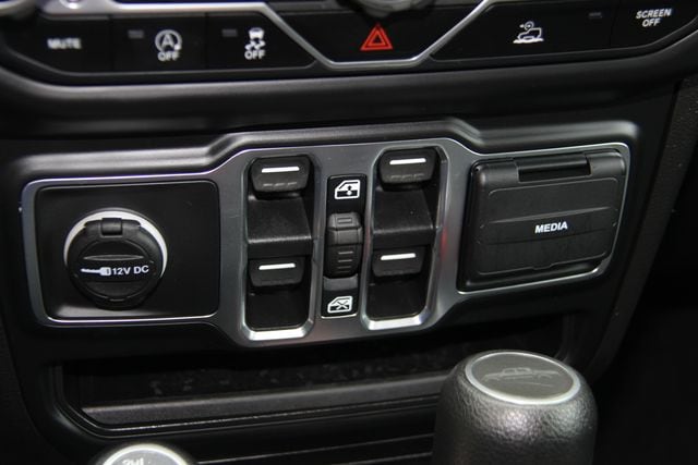 2021 Jeep Gladiator Sport S - Photo 28