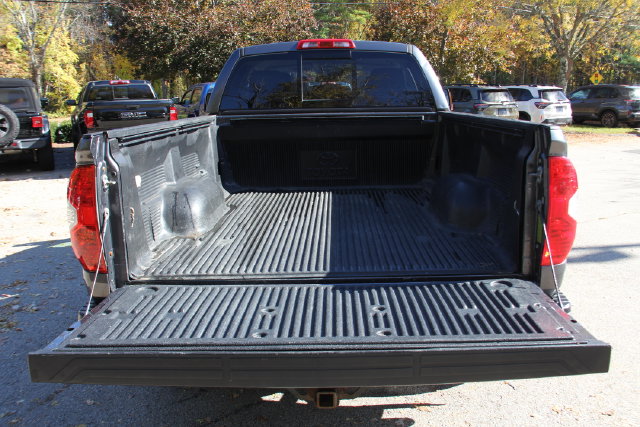 2018 Toyota Tundra SR5 - Photo 11