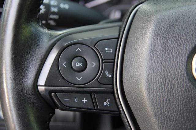 2023 Toyota Camry SE - Photo 19