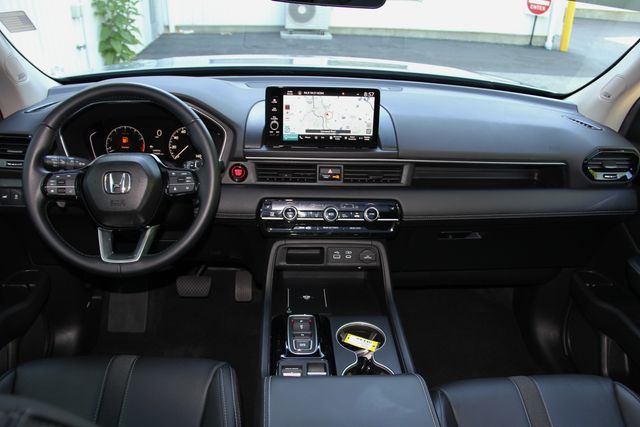2025 Honda Pilot Touring - Photo 37