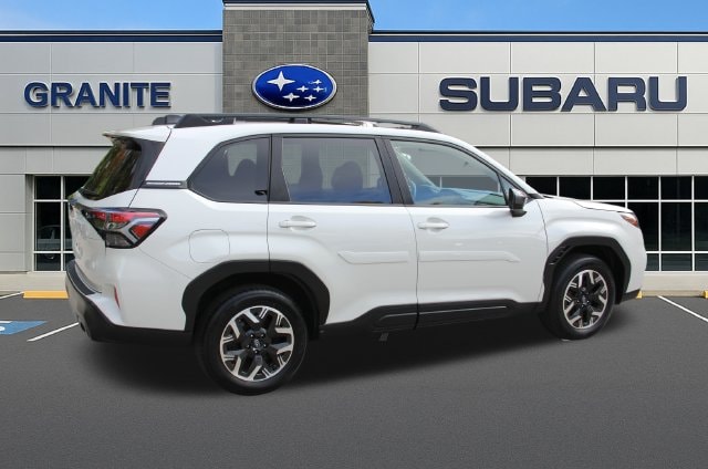 2025 Subaru Forester Premium - Photo 10