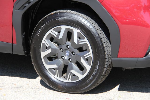 2026 Subaru Forester Premium - Photo 13