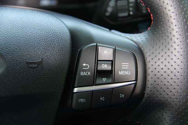 2025 Ford Escape ST-Line - Photo 23