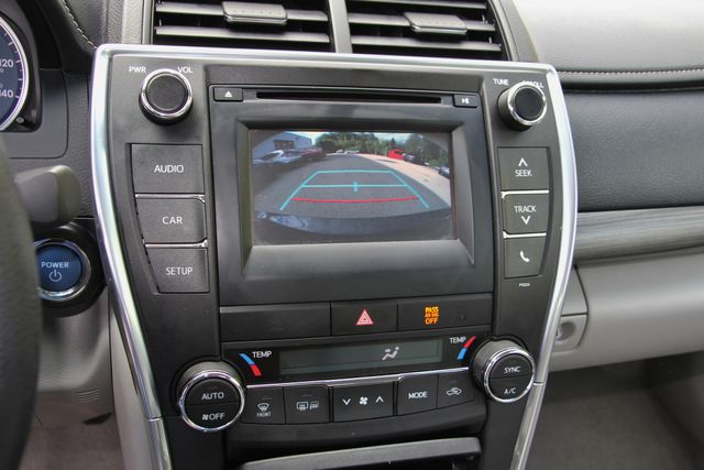 2016 Toyota Camry LE - Photo 26