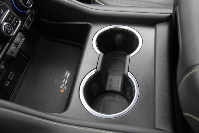 2023 Chevrolet Suburban Premier - Photo 31