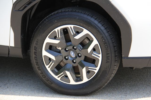 2025 Subaru Forester Premium - Photo 13