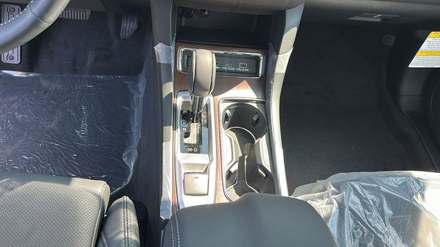 2025 Subaru Ascent Touring - Photo 17