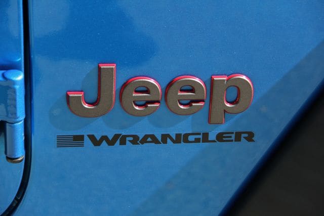2023 Jeep Wrangler 4-Door Rubicon - Photo 10