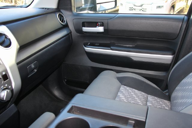 2018 Toyota Tundra SR5 - Photo 31
