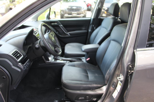 2018 Subaru Forester Touring - Photo 17
