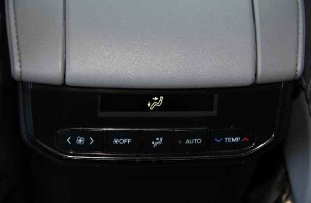 2022 Toyota Highlander XLE - Photo 35