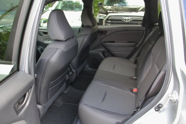 2026 Subaru Forester Premium - Photo 31