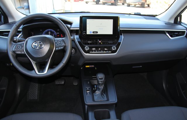 2026 Toyota Corolla Cross LE - Photo 32