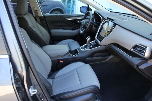 2025 Subaru Outback Limited - Photo 37