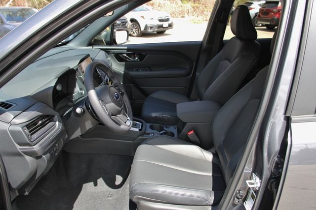 2025 Subaru Forester Limited - Photo 18