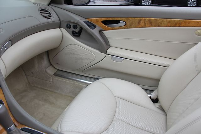 2008 Mercedes-Benz SL-Class SL550 - Photo 32