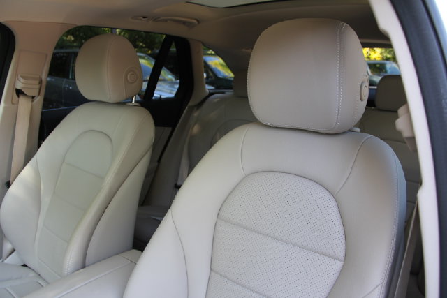 2019 Mercedes-Benz GLC GLC300 - Photo 18