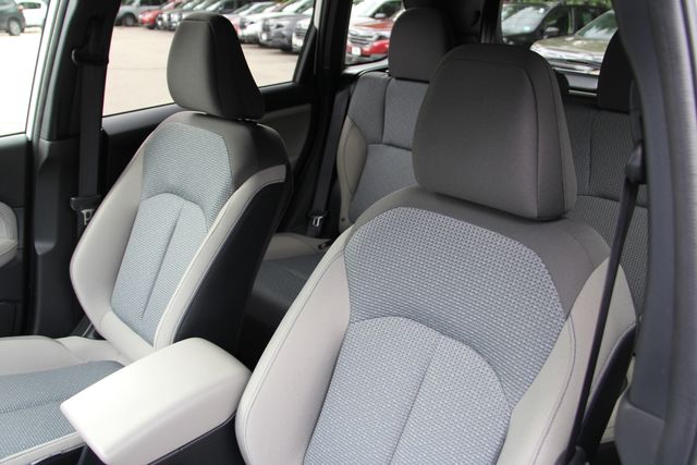 2025 Subaru Forester Premium - Photo 18