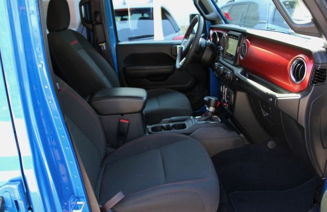 2023 Jeep Wrangler 4-Door Rubicon - Photo 30