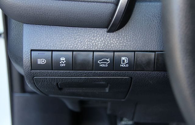 2024 Toyota Camry LE - Photo 26