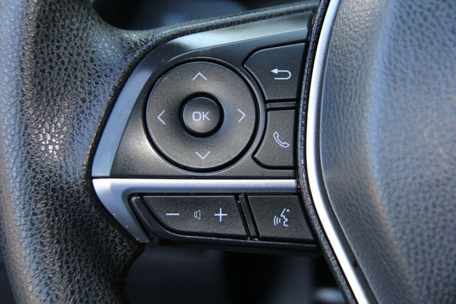 2024 Toyota Camry LE - Photo 17