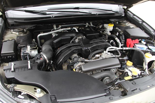 2021 Subaru Outback Limited - Photo 15