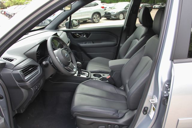2025 Subaru Forester Limited - Photo 17