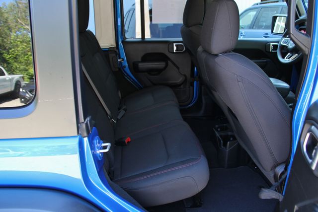 2023 Jeep Wrangler 4-Door Rubicon - Photo 29